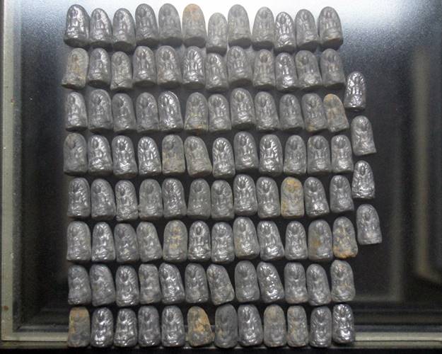 พระรอด วัดโคนอน ธนบุรี กรุงเทพมหานคร ปี 2514 เนื้อชินตะกั่ว (หลวงปู่โต๊ะ วัดประดู่ฉิมพลี เจ้ าพิธี)ห