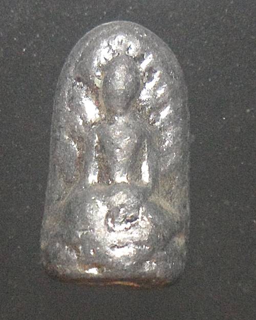 พระรอด วัดโคนอน ธนบุรี กรุงเทพมหานคร ปี 2514 เนื้อชินตะกั่ว (หลวงปู่โต๊ะ วัดประดู่ฉิมพลี เจ้ าพิธี)ห