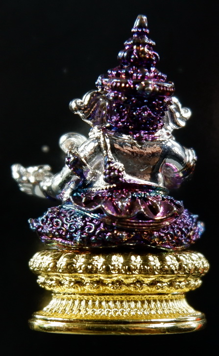 พระกริ่งพระพิฆเนศ หลวงปู่เย็น รุ่นสุขนิรันดร์ วัดแก่งสะเอา จ.สระแก้ว พิมพ์A  เนื้อบรอนซ์เมฆา สวยครับ