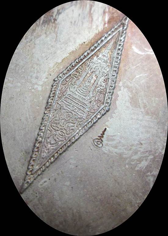 เหรียญพระพุทธชินราช ญสสเนื้อเงินลงยาปี 2543 หลวงปู่หมุนร่วมปลุกเสก สภาพสวยเดิม พร้อมกล่องเดิมครับ