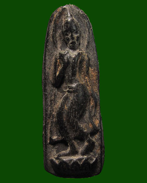 พระลีลา หลวงพ่อกวย เนื้อผงใบลาน 