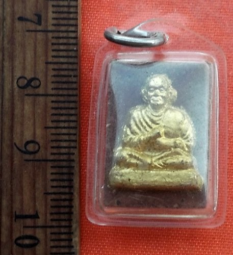 เริ่ม 10 บาท กับ พระสมเด็จ เนื้อผง ..Q326