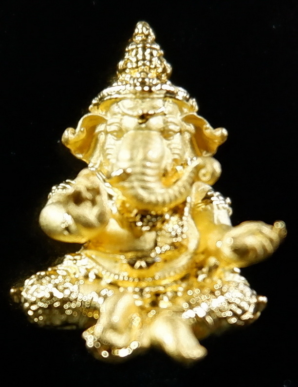 พระกริ่งพระพิฆเนศ หลวงปู่เย็น รุ่นสุขนิรันดร์ วัดแก่งสะเอา จ.สระแก้ว พิมพ์C เนื้อสัมฤทธิ์กะไหล่ทอง 