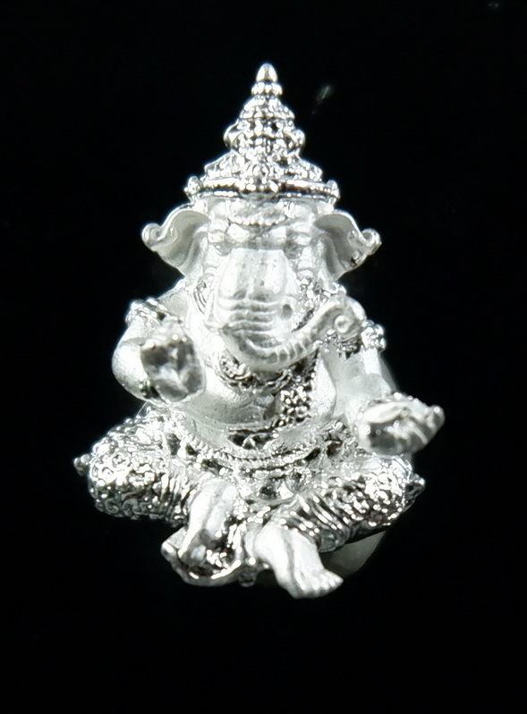 พระกริ่งพระพิฆเนศ หลวงปู่เย็น รุ่นสุขนิรันดร์ วัดแก่งสะเอา จ.สระแก้ว พิมพ์C เนื้อสัมฤทธิ์กะไหล่เงิน