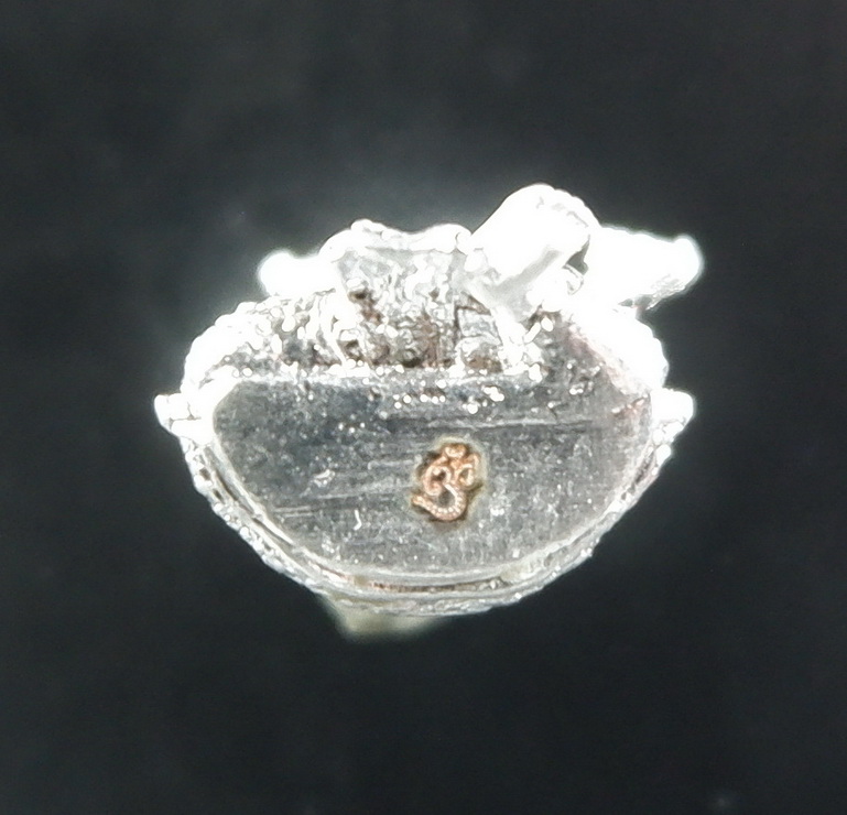 พระกริ่งพระพิฆเนศ หลวงปู่เย็น รุ่นสุขนิรันดร์ วัดแก่งสะเอา จ.สระแก้ว พิมพ์C เนื้อสัมฤทธิ์กะไหล่เงิน