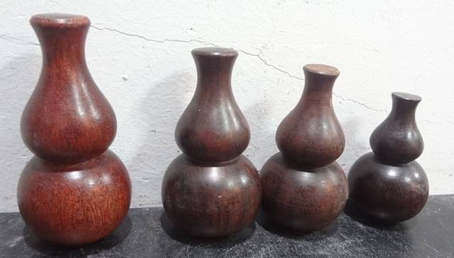  ลูก กลึง ไม้ เนื้อ แข็ง วัด รอบโคน 5 นิ้ว สูง 3 นิ้ว ครับ