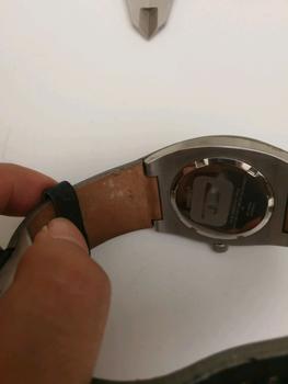 นาฬิกา DIESEL ของแท้ ดีไซน์สวย เข็มเหลือง สองวงเล็ก หน้าปัดดำ