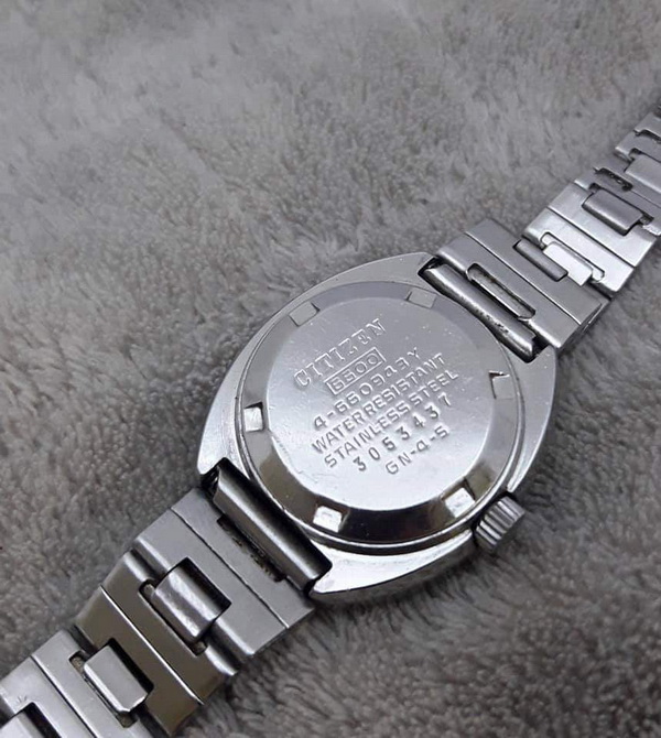 Vintage CITIZEN Japan สำหรับสุภาพสตรี