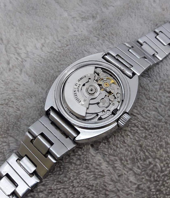 Vintage CITIZEN Japan สำหรับสุภาพสตรี