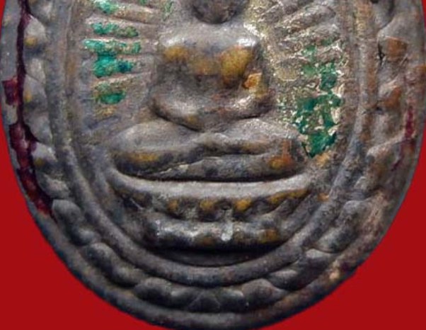 เหรียญหน้ากากหลวงพ่อโสธร เนื้อทองเหลืองลงยา ปี2482 วัดโสธรฯ จ.ฉะเชิงเทรา ห่วงเชื่อมอยู่ครบ