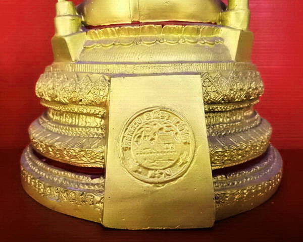 พระบูชาหลวงพ่อเพชร วัดท่าหลวง จ.พิจิตร ซุ้มถอดได้ สวยมากค่ะ