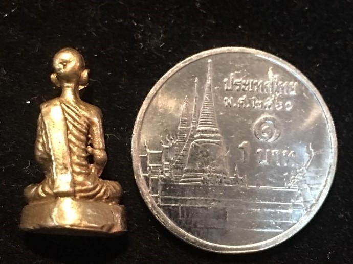 รูปหล่อลอยองค์ หลวงพ่อเดิม วัดหนองโพ จ.นครสวรรค์