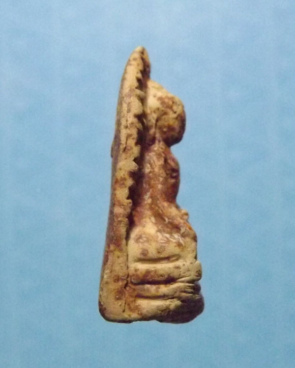 พระรอดกรุหนองตอง(เวียงมะโน)วัดพระเจ้าเหลื้อม อ.หางดง จ.เชียงใหม่