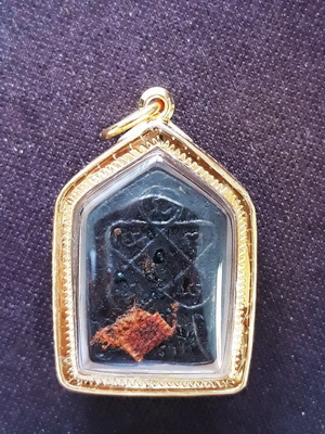 ขุนแผนผงพรายกุมารเนื้อกระยาสารท สีดำ-บรมครู32 พิมพ์เล็กหลังปิดจีวรเเก่น้ำมันพระเจ้าตากของดีหายาก