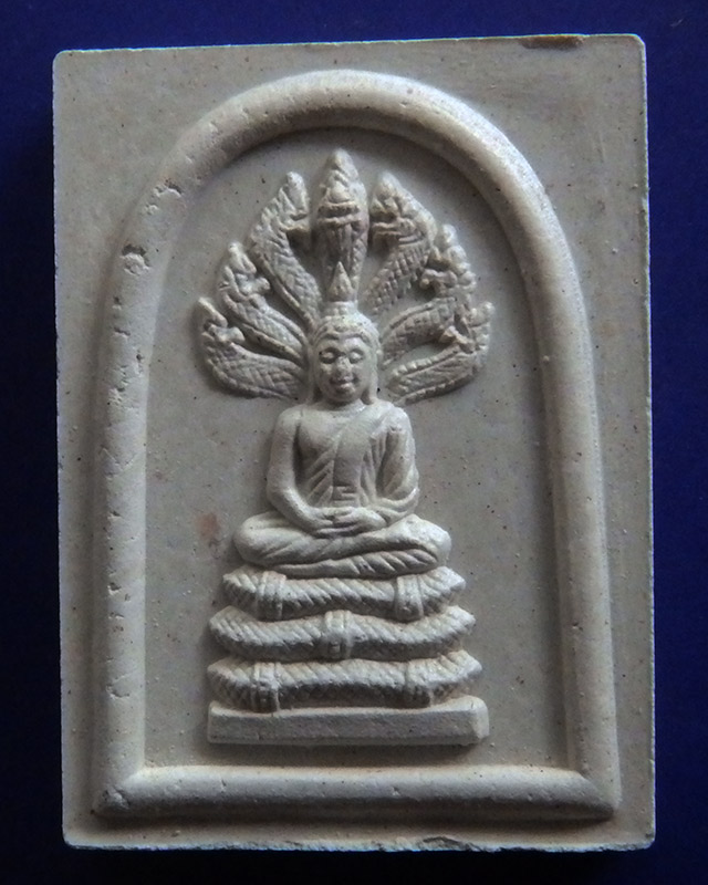 แพ็คคู่...พระเนื้อผงเจ้าคุณนรฯ พิมพ์รูปเหมือนใบโพธิ์+นาคปรก ปี30กว่า (1)