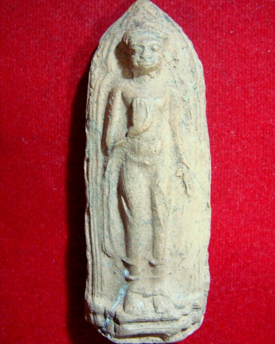 พระร่วงยืนพิมพ์ประทานพร เนื้อดิน กรุสุโขทัย