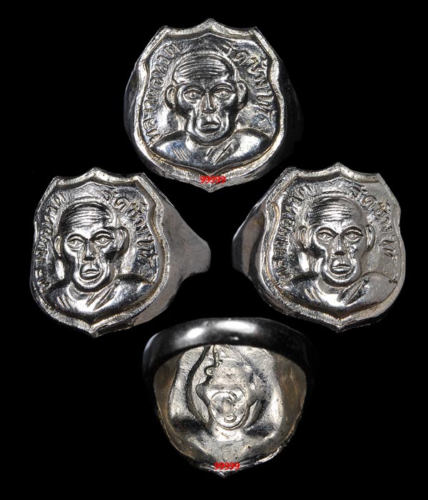 แหวนหลวงพ่อทวด วัดช้างให้