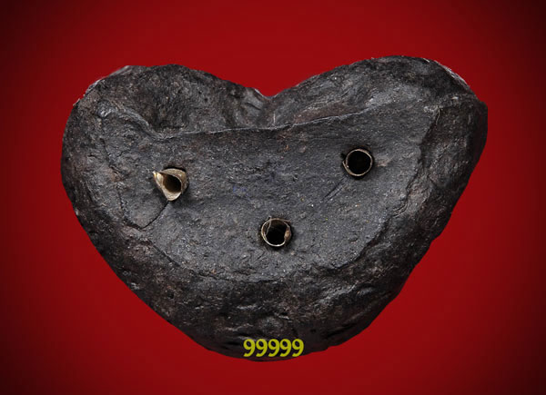 พระปิดตา เนื้อว่าน ตะกรุด 3 ดอก