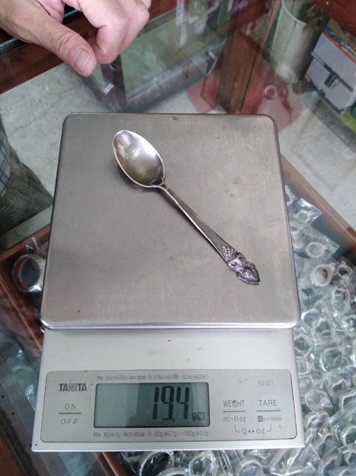  เครื่องเงินโบราณ นน.รวม 195 กรัม
