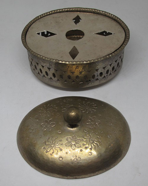  เครื่องเงินโบราณ นน.รวม 195 กรัม