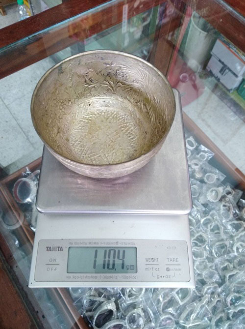 ขันเงินโบราณ นน.110.4 กรัม ขนาด 4.5 นิ้ว 