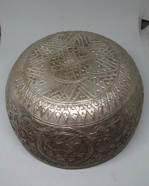 ขันเงินโบราณ 5.8 นิ้ว นน.146.4 กรัม หน้ากว้าง 5.8 นิ้ว