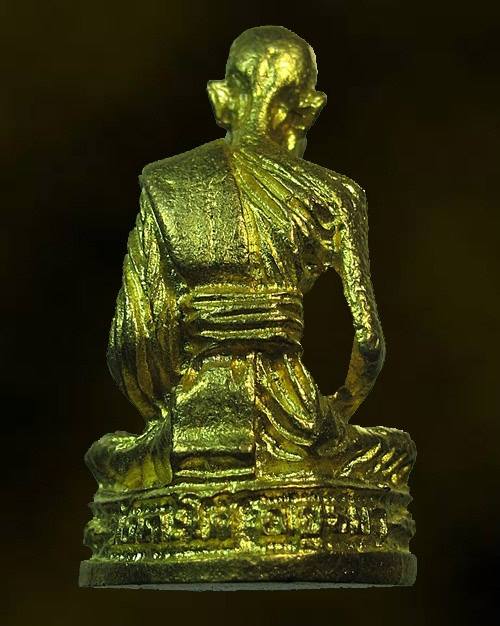 รูปหล่อ รุ่น 4 ปี 2539 หลวงพ่อรวย วัดตะโก จ.อยุธยา เนื้อทองทิพย์