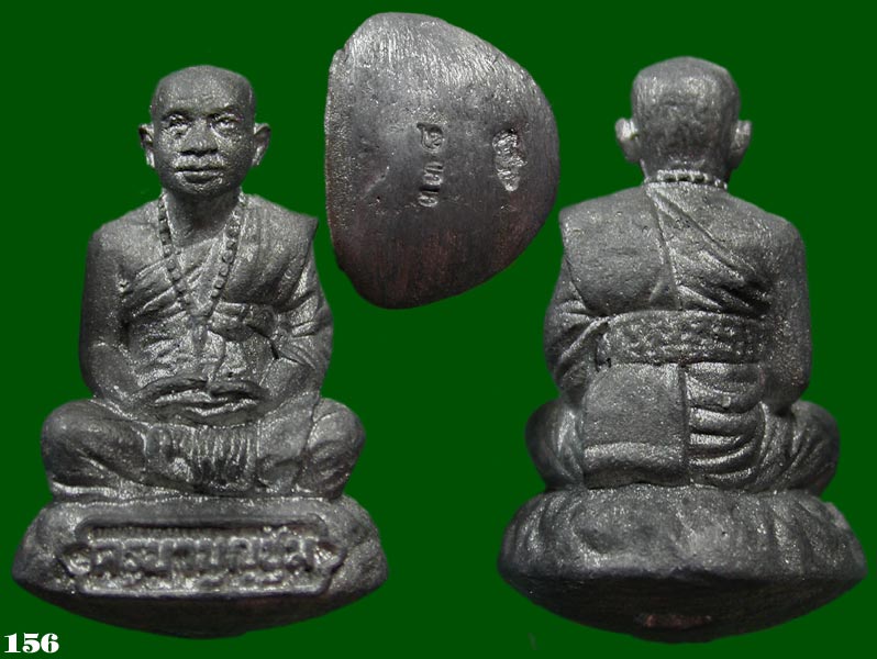 รูปเหมือนครูบาบุญชุม รุ่นศิษสร้างถวาย ปี 2562 เนื้อตะกั่ว ........เคาะเดียวแดง      