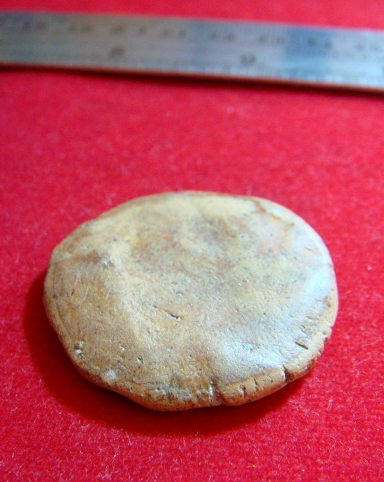 พระงบน้ำอ้อย พิมพ์ 12 องค์ กรุสุโขทัย