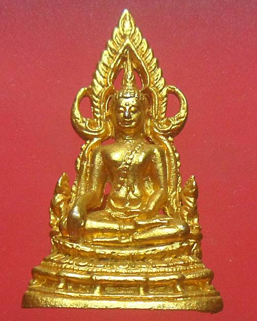 รูปหล่อพระพุทธชินราช ไม่รู้ที่ ไม่รู้รุ่นครับ