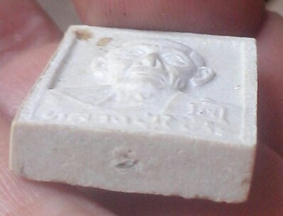 พระผงรูปเหมือนหลวงปู่โต๊ะ วัดประดู่ฉิมพลี ฝังตะกรุด พร้อมกล่องเดิม