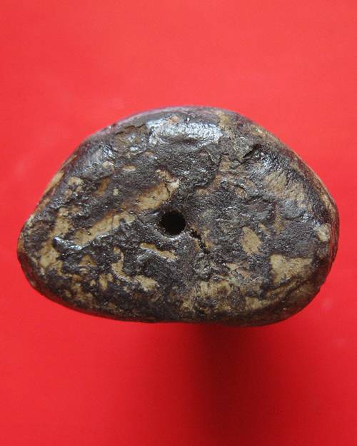 พระปิดตาเนื้อผงคลุกรัก หลวงปู่ทิม วัดพระขาว ที่ระลึกครบรอบ 84 ปี พ.ศ.2540