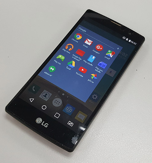 มือถือ LG Magna สวยๆ Quad-Core จอใหญ่ หน้าจอ HD แบบ In-Cell Touch ขนาด 5.0 นิ้ว ดีไซน์โค้งมน