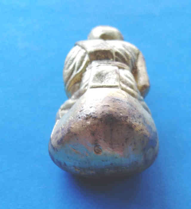 หลวงพ่อ​ทวด​เบ้า​ทุบ​วัด​ใน​หาน​เปียก​ทอง​เคาะ​เดียว​