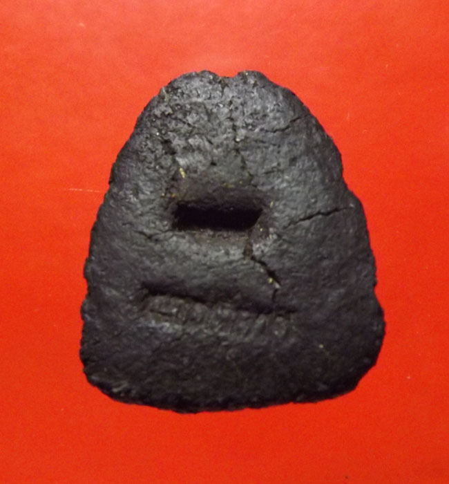 พระปิดตาญาณวิลาศ หลวงพ่อแดง วัดเขาบันไดอิฐ จ.เพชรบุรี ปี2513 เนื้อดำ