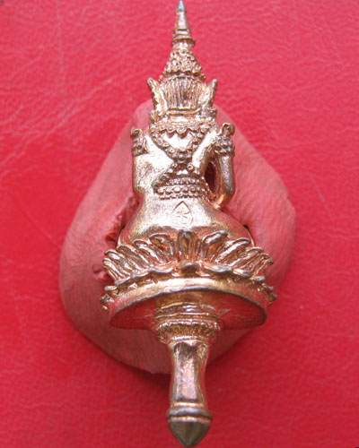 พระยอดธงเนื้อนวโลหะไม่ทราบที่