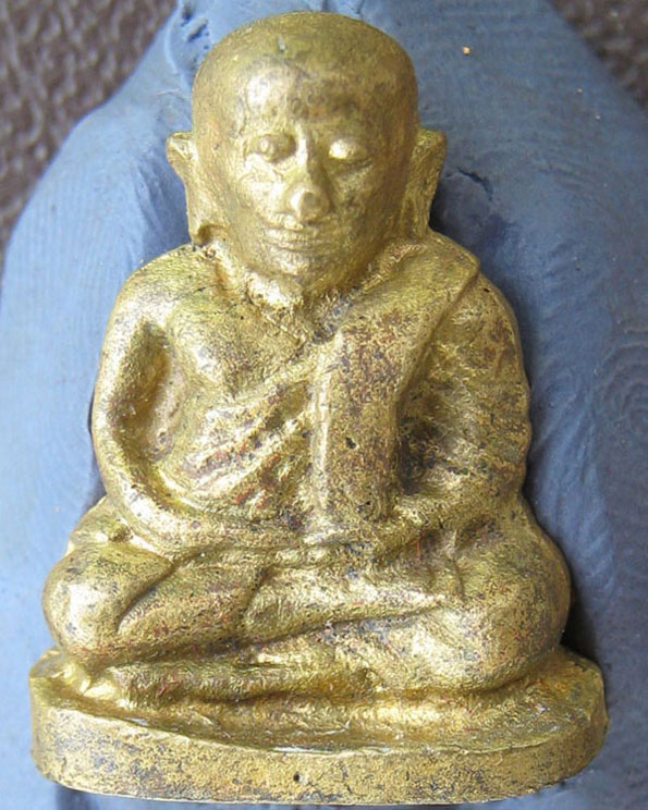 รูปหล่อหลวงพ่อเงิน รุ่นช้างคู่ ออกวัดท้ายน้ำ ปี๒๕๒๖