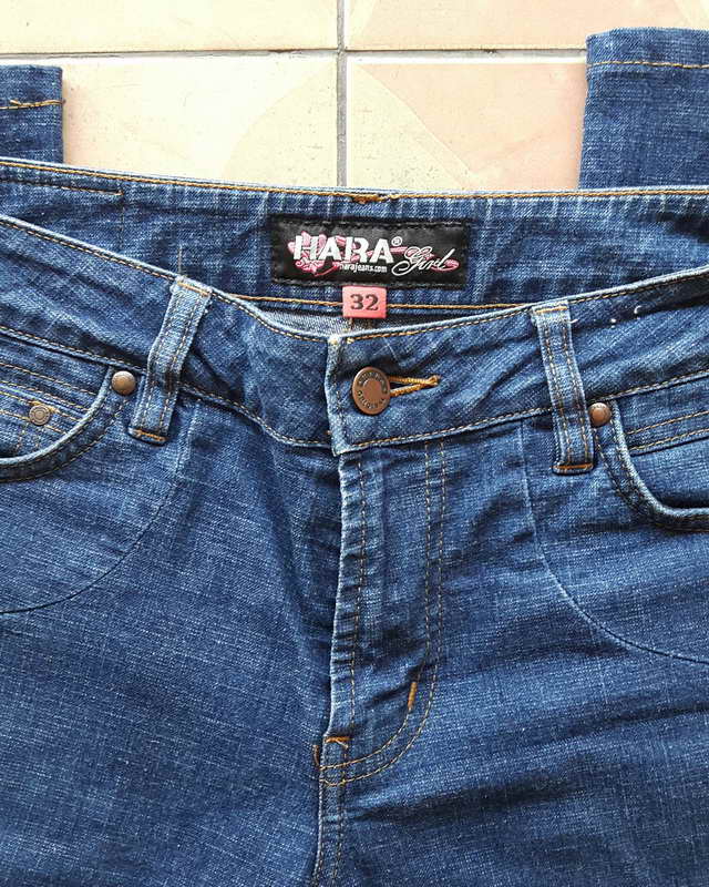 Hara Jean สำหรับสตรี เอว 34 นิ้ว ยาว 37 นิ้ว เป้า 6.5 นิ้ว ปลายขากว้าง 8 นิ้ว