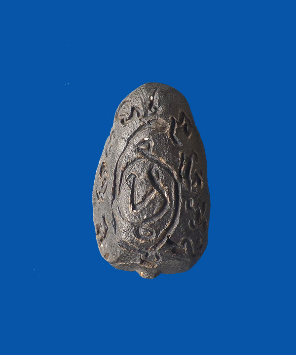 @^_^@ปิดตาเนื้อดินผสมผง หลังยันต์@^_^@