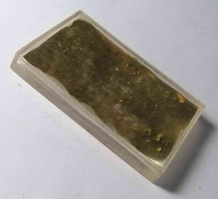 40 บาท ภาพถ่ายพระพุทธเจ้า ด้านหลังมีแผ่นทองเหลือง จารด้วยอักขระขอม boxp2