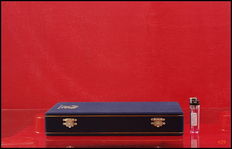 กล่องกำมะหยี่...../1