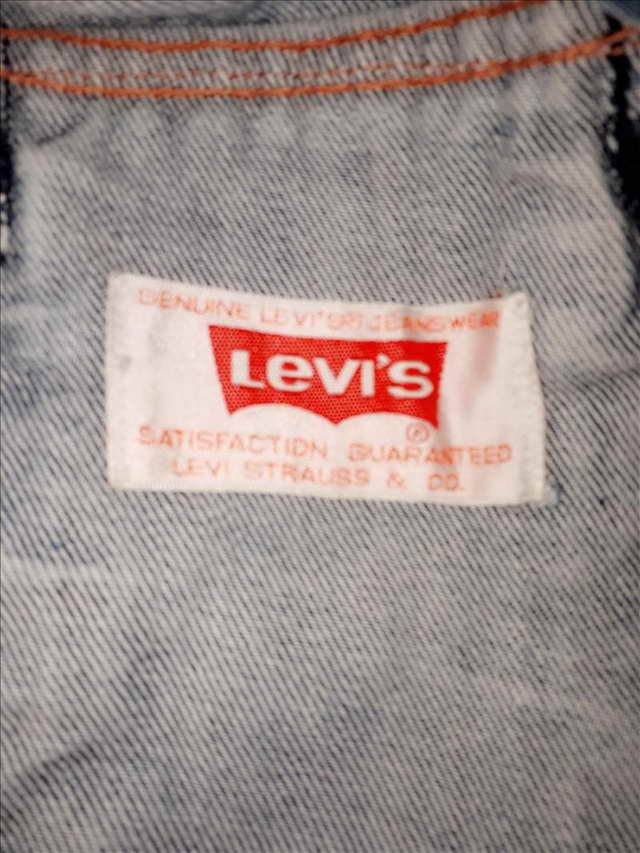 เสื้อ Jacket Levi's Jean รุ่นเก่า Made in USA สภาพเก๋าตามอายุ ไหล่19 นิ้ว อก 22 นิ้ว แขนยาว 25 นิ้ว 