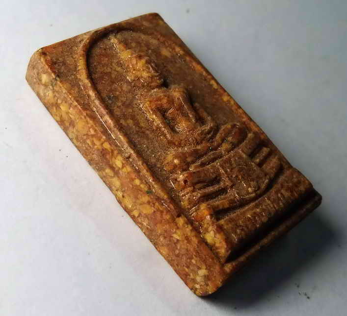30 บาท หลวงพ่อโสธร เนื้อกระเบื้องหลังคาโบสถ์วัดโสธรวรารามวรวิหาร boxp12