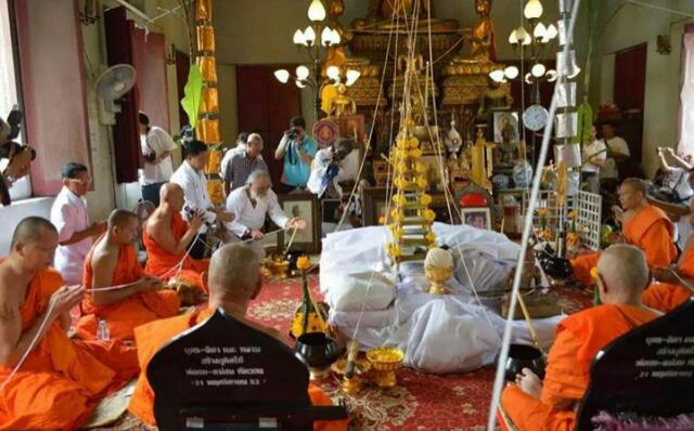 พระปิดตามงคลโสฬส(รุ่นสร้างโบสถ์)จัดสร้างโดย สมาคมผู้นิยมพระเครื่องพระบูชาไทย พยัพ คำพันธุ์