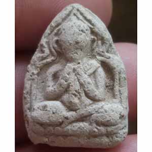 พระปิดตา หลังยันต์ ไม่ทราบที่ครับ