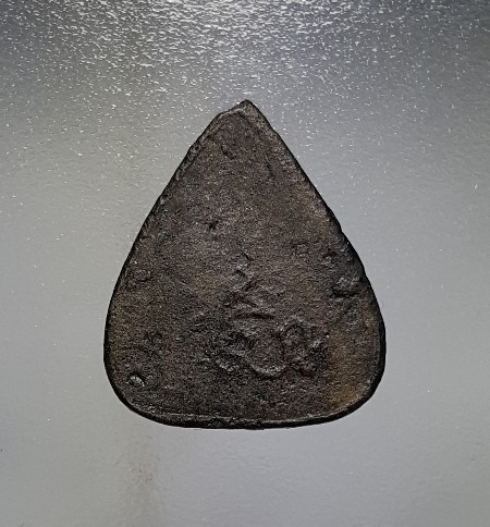 ปิดตาหลวงปู่เหมือน วัดกำแพง พิมพ์ใบโพธิ์เล็ก เนื้อผงคลุกรัก สวยเดิมๆครับ