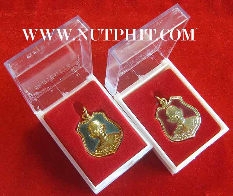 แพ็คคู่แท้ลงยาสวยกริ๊บเหรียญหลวงพ่อพุธ ฐานิโย ลงยาหลังพระพุทธโสธร*61
