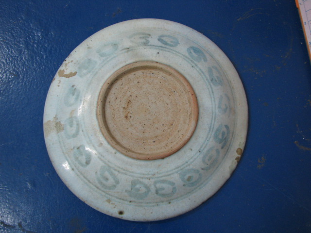 จานโบราณยุคสวรรตโลก ขนาด 8.5 นิ้ว สภาพสมบูรญ์ รูปปลา