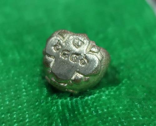 พระปิดตาเงินล้าน ที่ระลึกอายุ 57 ปี พระมหาสุรศักดิ์ วัดประดู่ฯ เนื้อทองเหลือง (แจกพร้อมหนังสือ)ปี 61