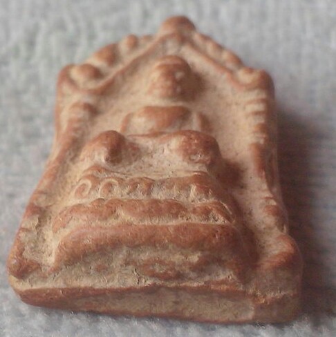 20 บาท พระเนื้อดิน ไม่ทราบที่